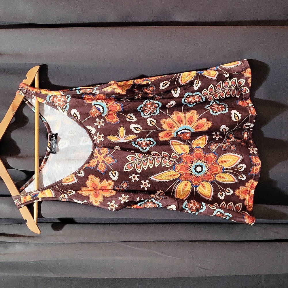ROMANTIC CLUB WOMEN'S HAWAIIAN FLORAL BROWN PRINT TANK. LARGE